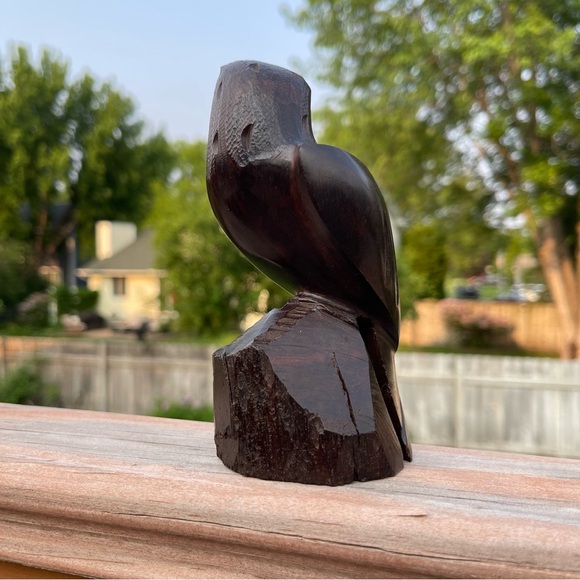 Vintage Wooden Hand Carved Bird Eagle Hawk Statue Figurine Solid Wood 5.5” - Picture 4 of 7